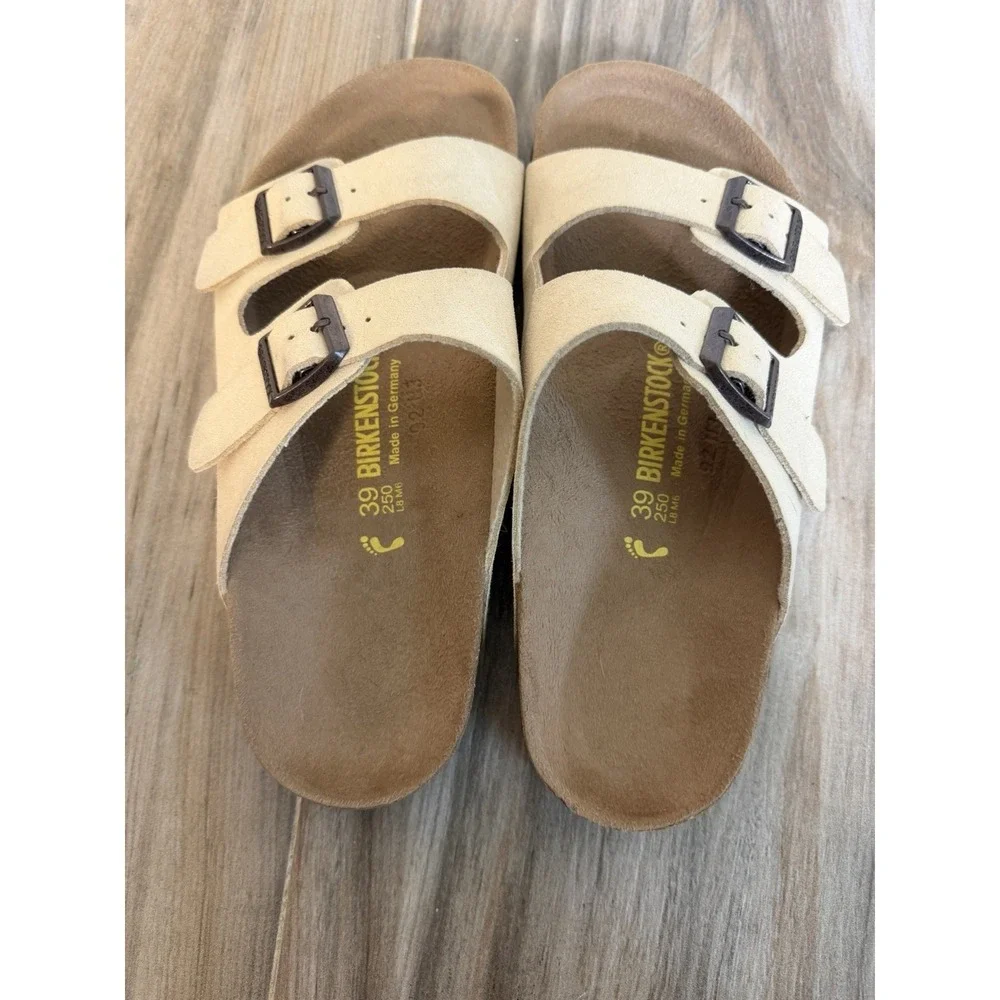 Birkenstock Arizona Women's Size 39 / 8 US‎ Tan Beige Suede Leather Minimalist